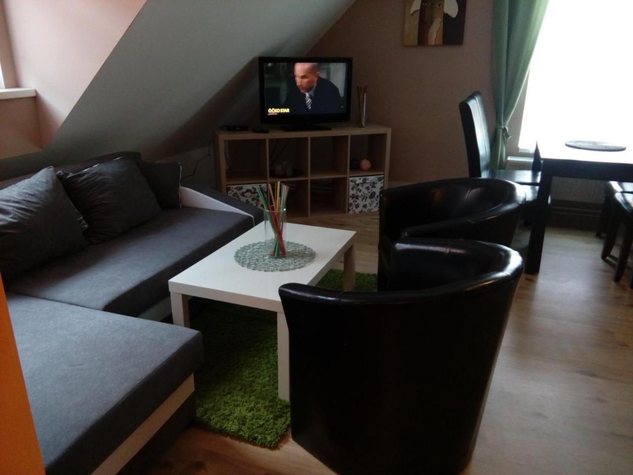 Hostinske Pokoje U Kulinare Domažlice Exterior foto